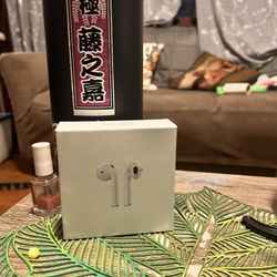 AirPods 1st Generation 