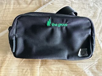 Lululemon Everywhere Belt Bag