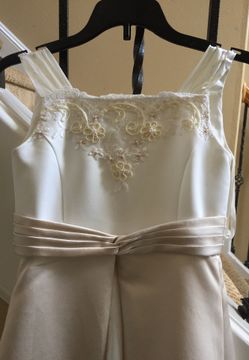 Beautiful flower girl dress