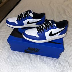Jordan 1 Low Royal, Size 9.5 