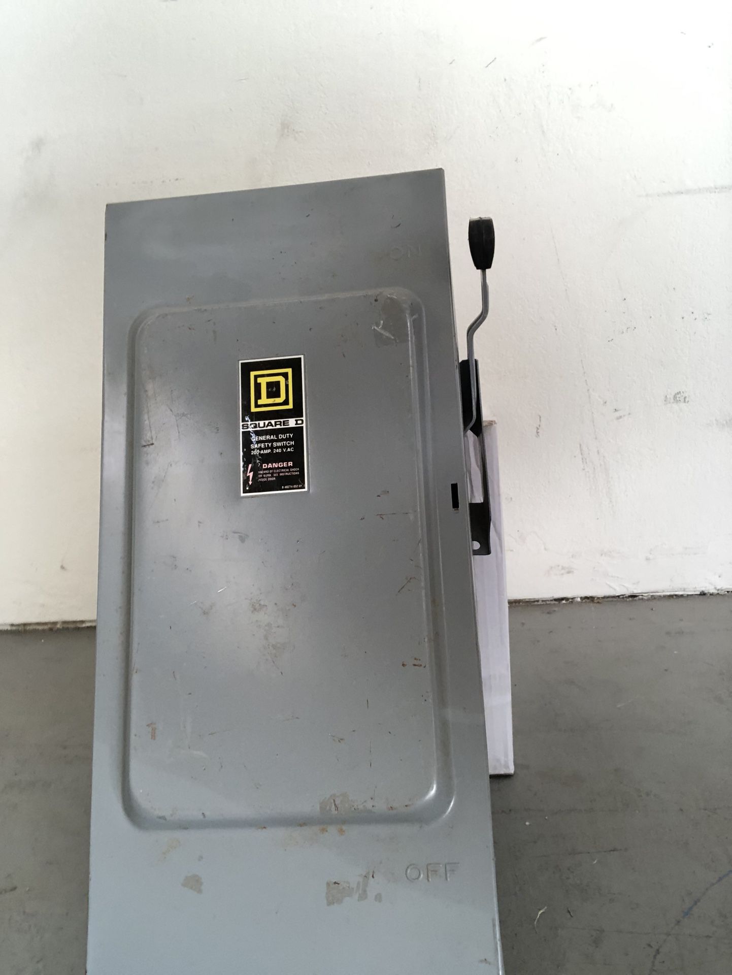 Square D 200 Amp Box