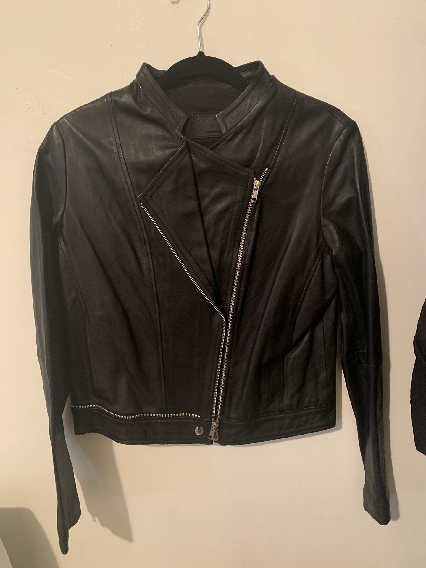 Women Small Black Leather Jacket 