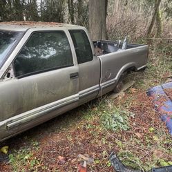 Chevy S10 Parts Truck