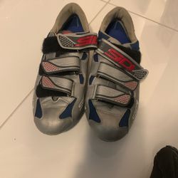 Woman  Cycling Shoes Size 40