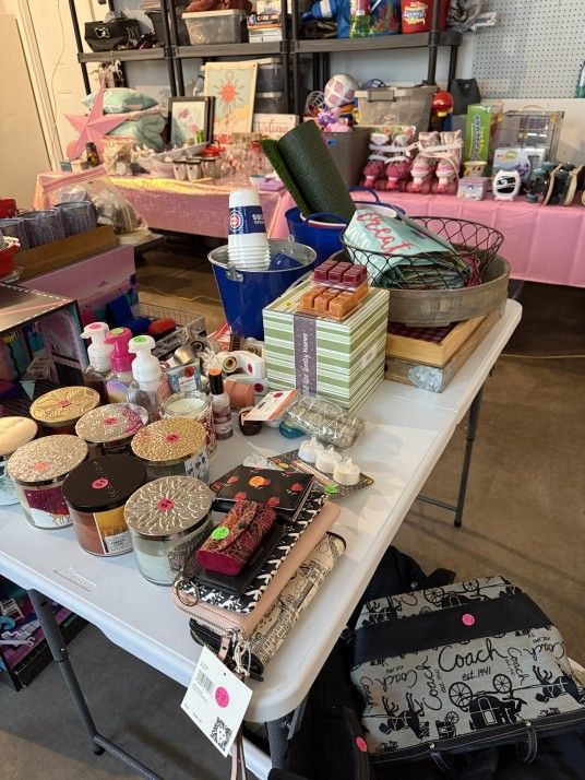 Garage Sale, Clothes, Bags, Purses, Shoes, Toys, Bedding, Cups, Picture Frames, Jewelry, Candles, Decorations 