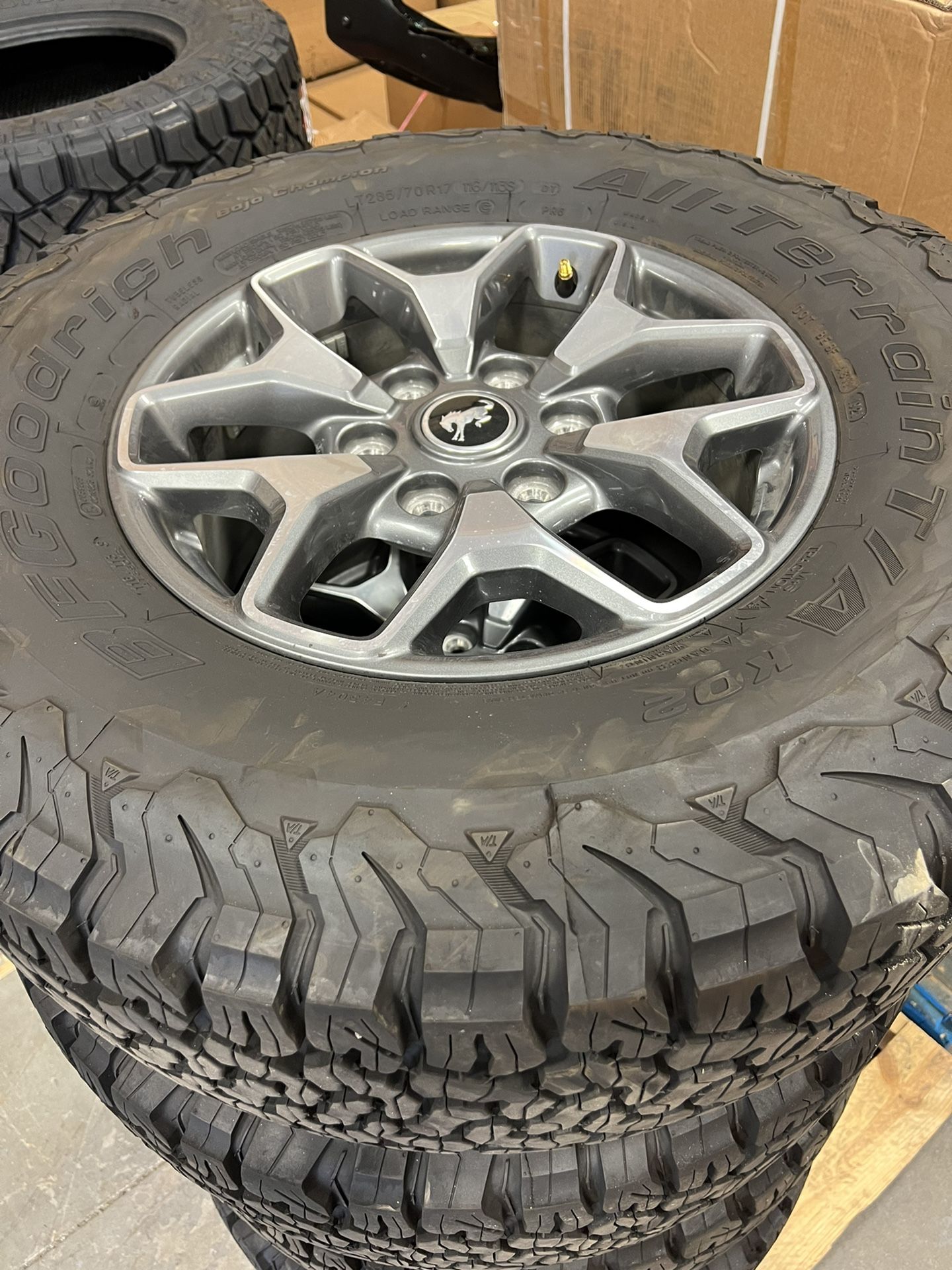 2021 Ford Bronco Badlands Wheels / Tires