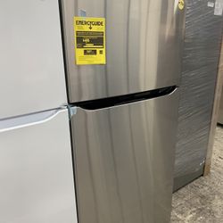 LG Top And Bottom In Stainless Steel New Open Box 20 Cubic Ft
