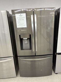 $1499 LG French Door Refrigerator Black Stainless Steel