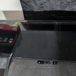 32" Insignia Amazon Fire Edition Smart TV