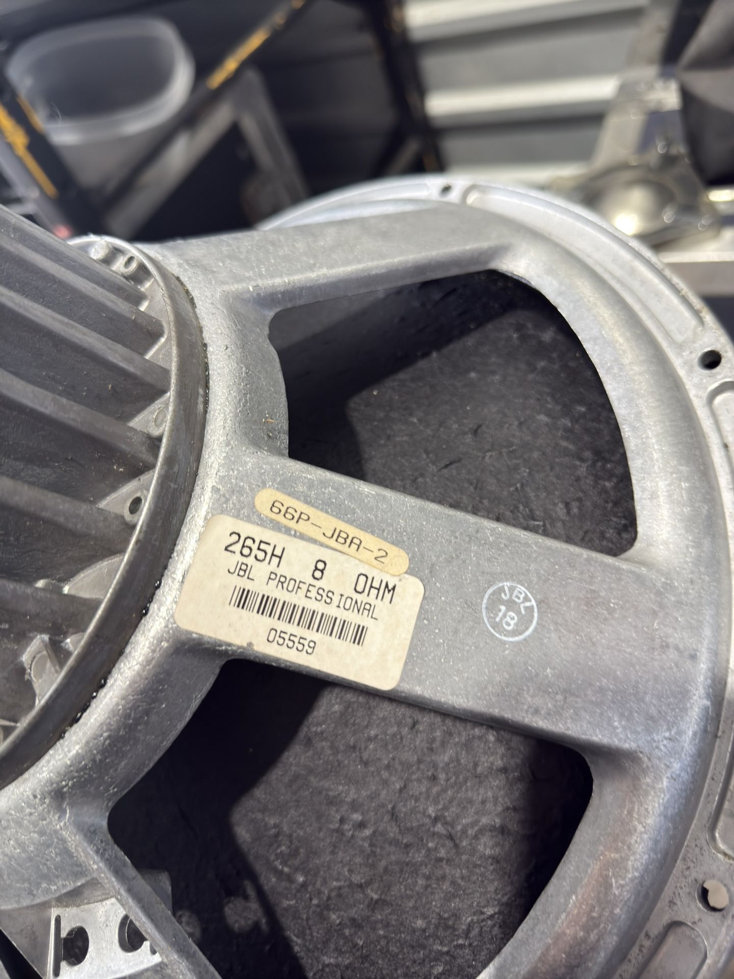 15 inch speakers JBL Professional 265H 8 OHM