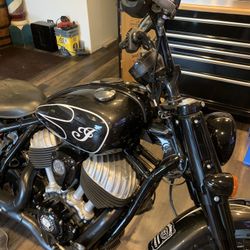 2023 Indian Dark Horse Bobber