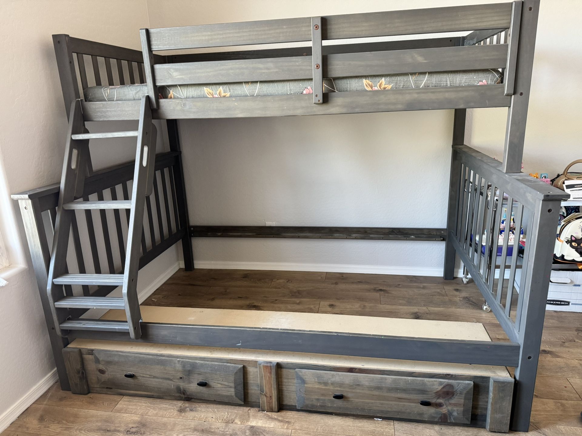 Bunk bed