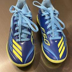 12 C Adidas Kids F50 Club Messi Turf Soccer Cleats Limited Edition Like New wear it 2 times very clean No Ripps