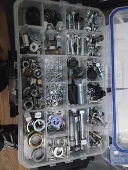 2 Organizing Cases With Random Hardware