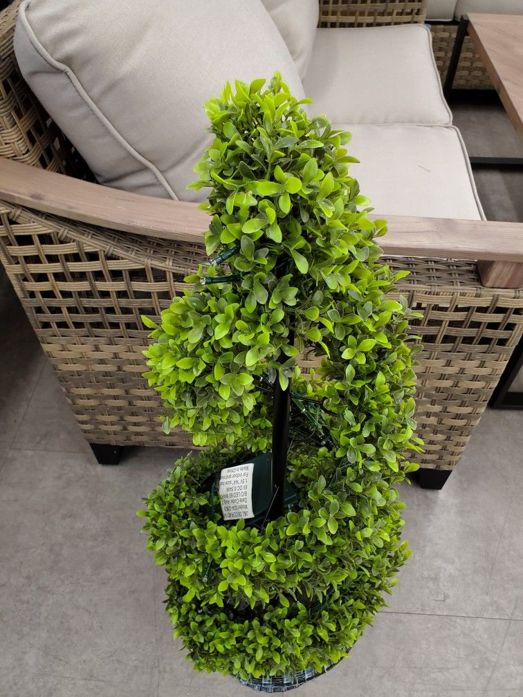 LED Double Spiral Topiary in Plastic Urn Pot 36" Battery operated timer Function