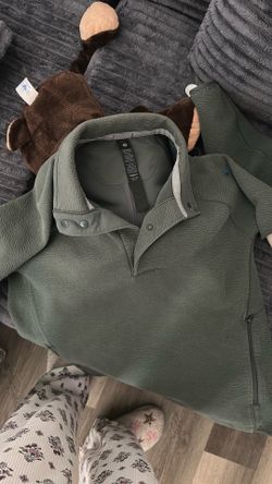 Lululemon green XS
