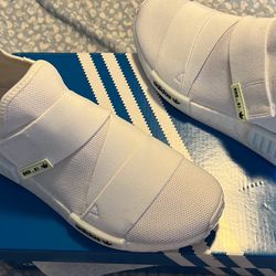 Women Adidas Shoes 