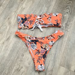 Zaful Orange floral front tie scallop set size 6. 