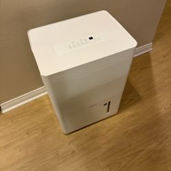 Amazon Basics 35-Pint Dehumidifier – Great Condition
