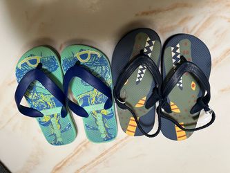 Kids Dinosaur Flip Flops Bundle – 2 Pairs