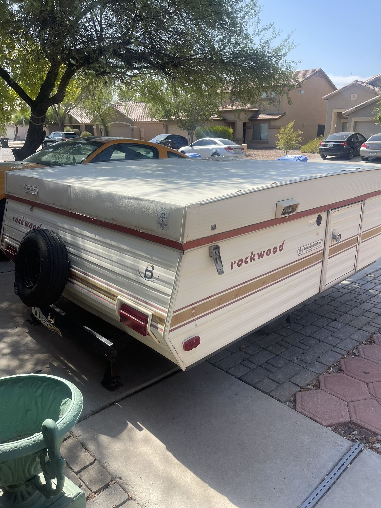 1984 Rockwood Pop up Camper Trailer