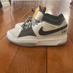 Ja 1 ‘Light Smoke Grey’ 5.5Y