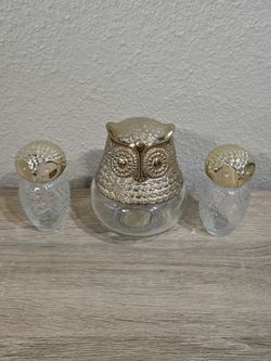 Vintage Avon perfume bottle set