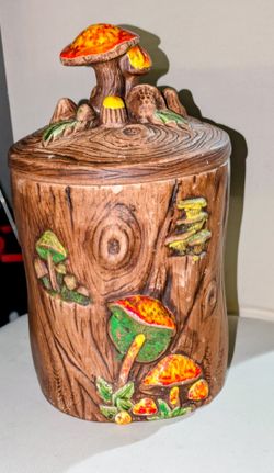 1970's mushroom tree stump cookie jar