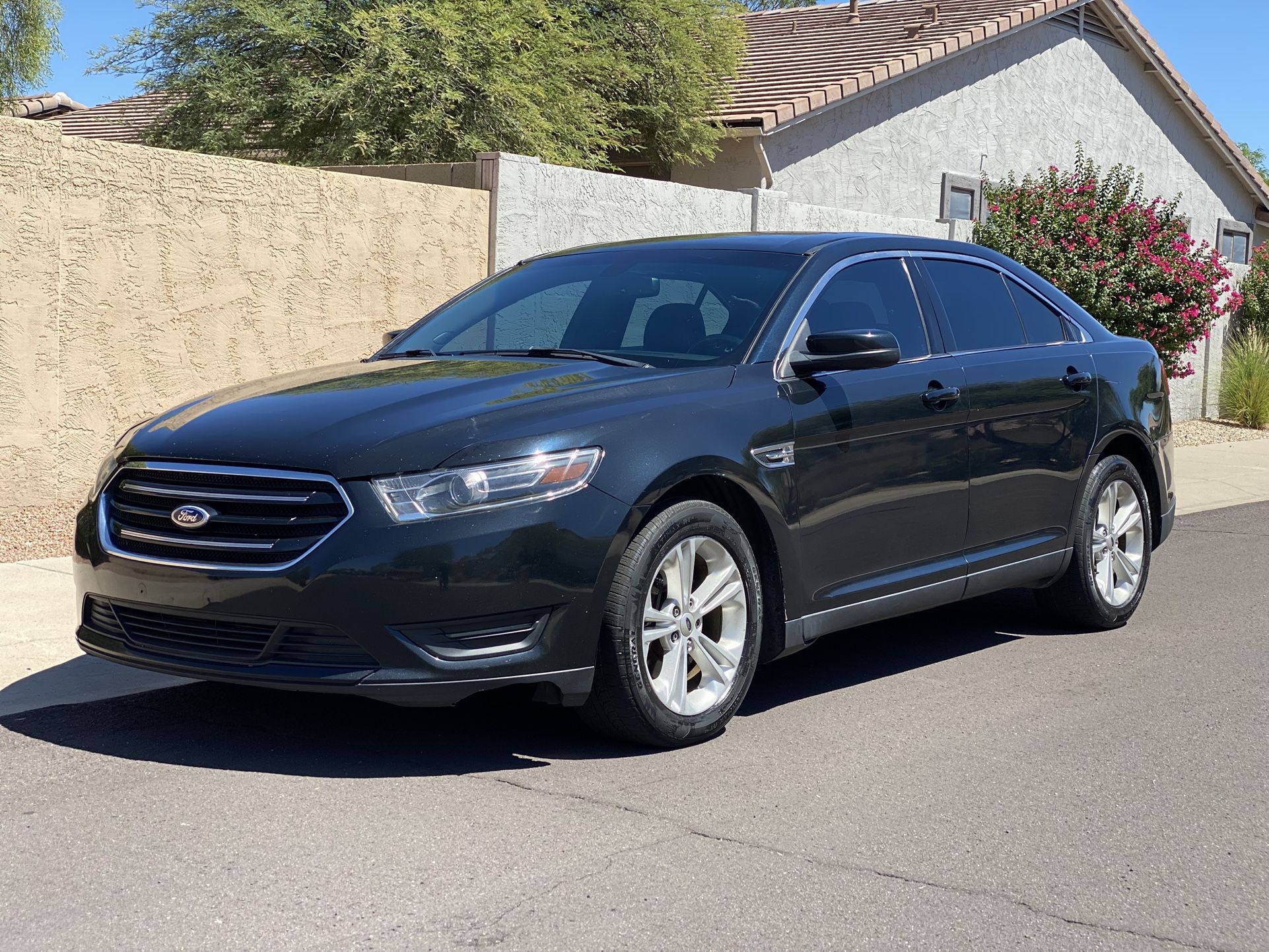2014 Ford Taurus