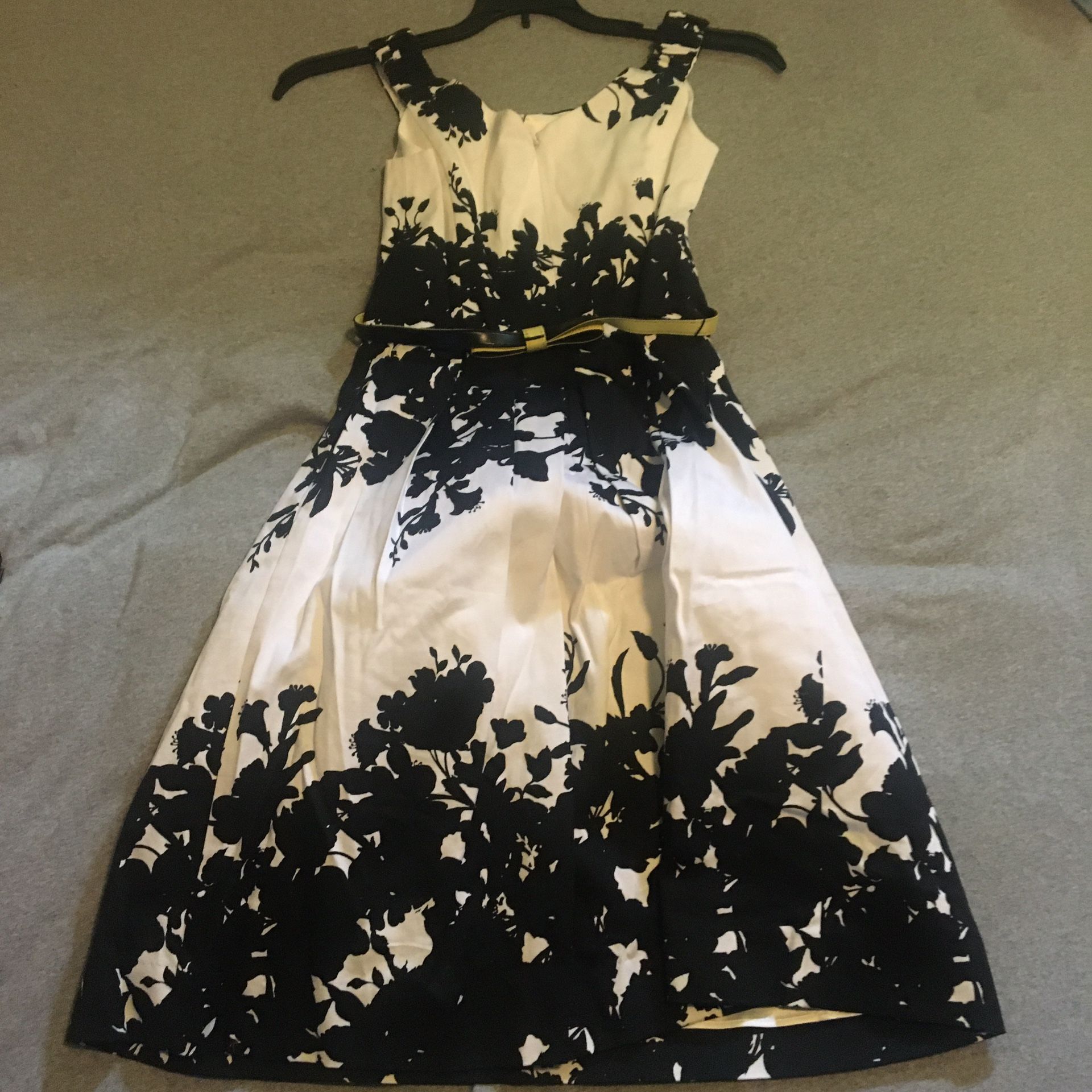 White House Black Market Black Floral Fit And Flare Dress