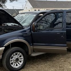 2004 Ford Excursion