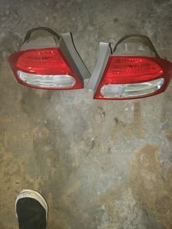 Luces traceras para un Honda civic 09 en muy buenas condisiones.