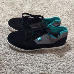 DC Kids Shoes