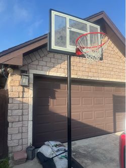 Basketball hoop by lifetime