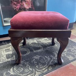 Queen Ann Foot Stool