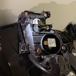Dodge Charger HID Headlight 2015-2021 Passenger Side 