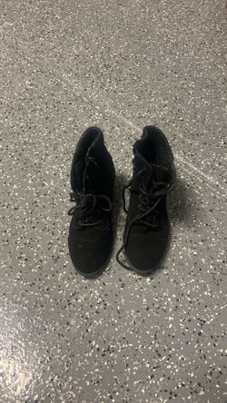 Mini black boots