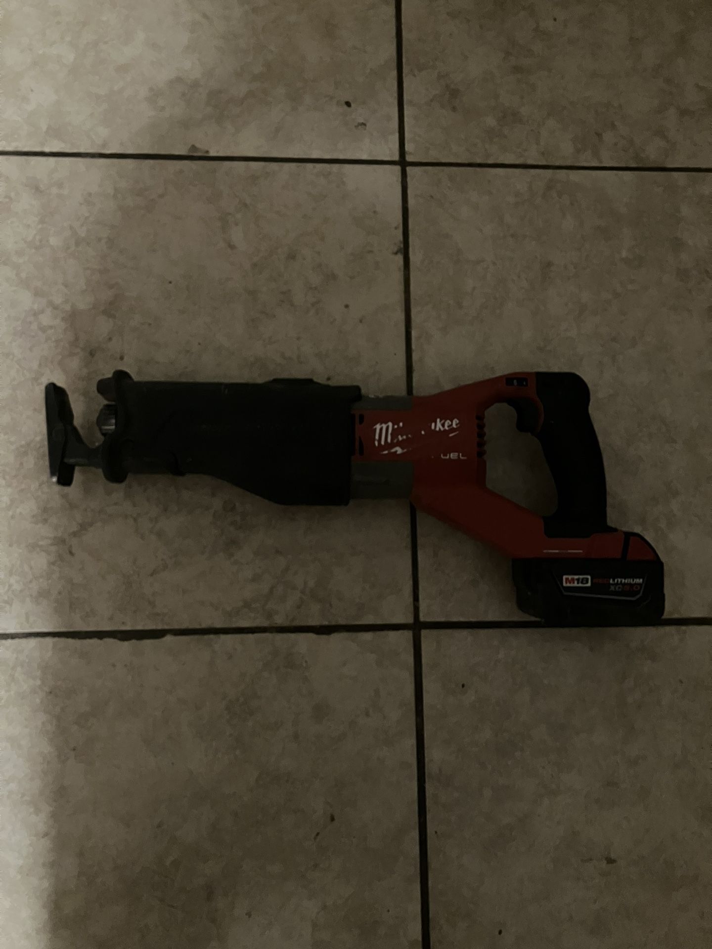 M18 FUEL 18V Lithium-Ion Brushless Cordless Super SAWZALL Orbital Reciprocating Saw With Battery