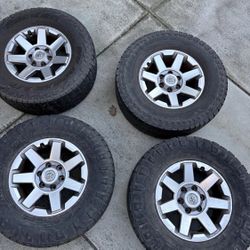 Toyota OEM Offroad Wheels Tires 285/70/17