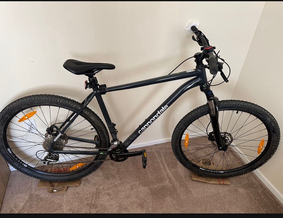 XL Cannondale Trail 6 2022 Blue/Grey