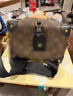 Women’s handbag