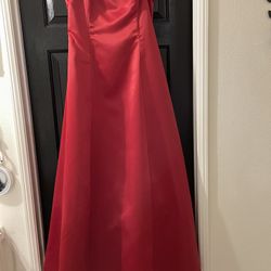 BEAUTIFUL-RED FORMAL GOWN 