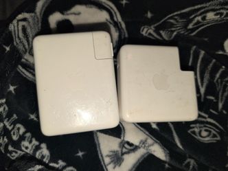 Apple 96w and 140w charger