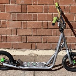Mongoose Scooter Expo Kick BMX Green & Grey Manual