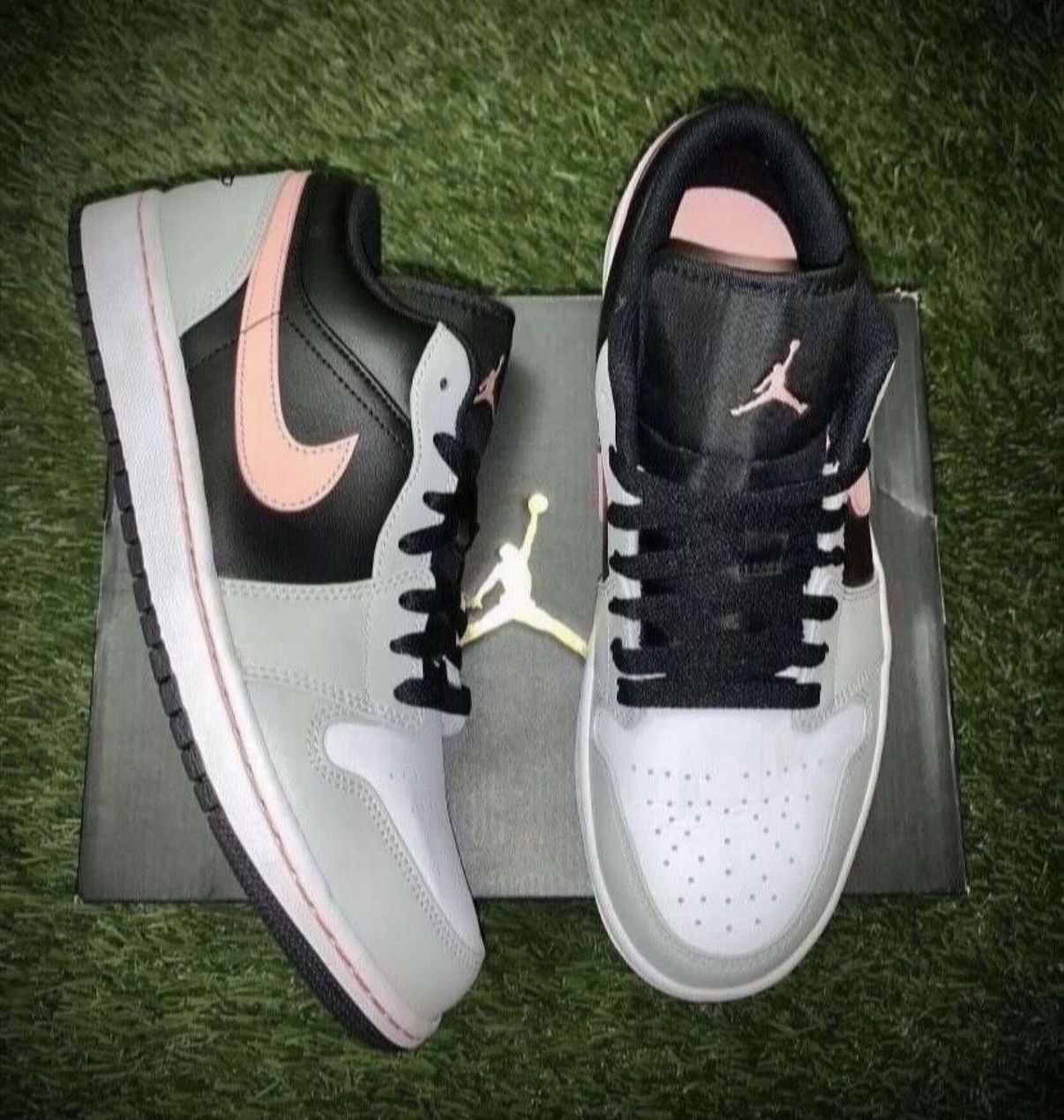 NEW Jordan 1 Low (All Sizes Listed Below) Mens 6.5/7