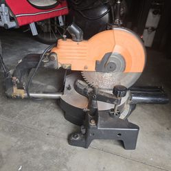 Slide mitre saw
