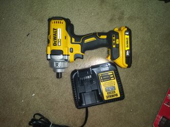 Dewalt imapct wrench 1\2 20v kit