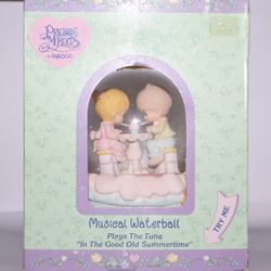 Precious Moments Our Friendship is Soda- licious musical snow globe