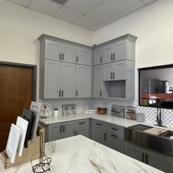 Wholesale SHAKER LIGHT GRAY Kitchen Cabinets 