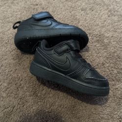 Boys 5C Black Nike
